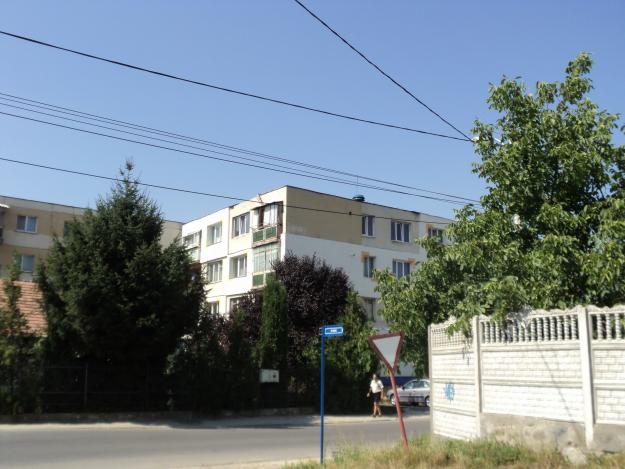 URGENT!!! Vand apartament 3 camere Mioveni - Pret | Preturi URGENT!!! Vand apartament 3 camere Mioveni