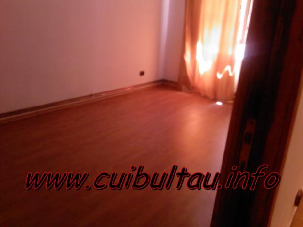 Vand apartament 3 camere in Onesti - Pret | Preturi Vand apartament 3 camere in Onesti