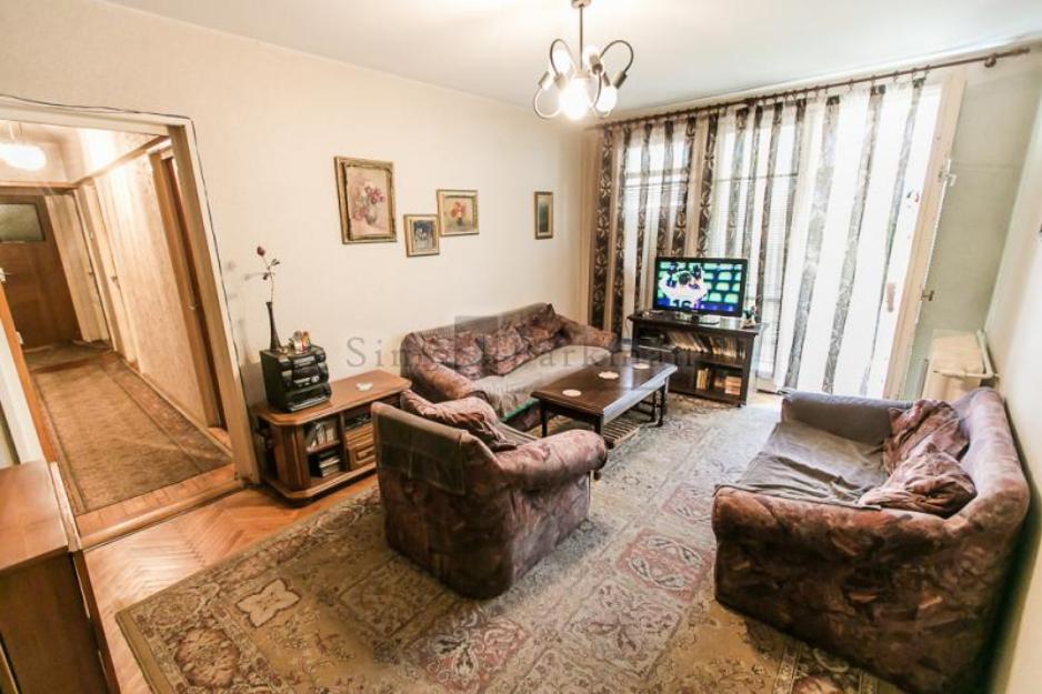 Apartament 4 camere Metrou Titan - Barajul Cucuteni - Pret | Preturi Apartament 4 camere Metrou Titan - Barajul Cucuteni