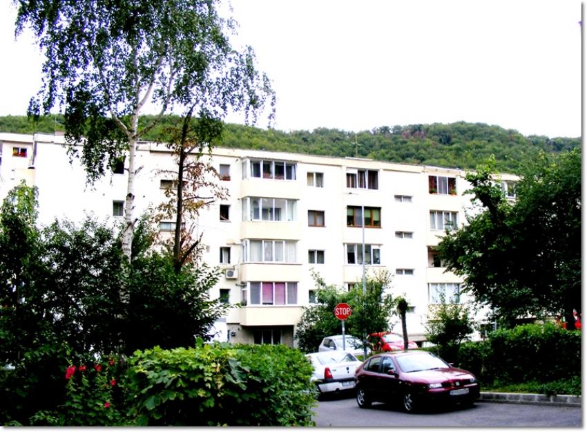 Valea Cetatii - apartament 4 camere, 67.000 euro. - Pret | Preturi Valea Cetatii - apartament 4 camere, 67.000 euro.
