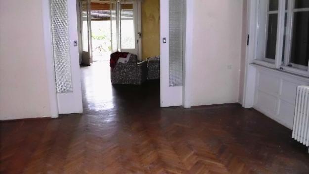 Casa cu 6 camere situat ultracentral - Pret | Preturi Casa cu 6 camere situat ultracentral