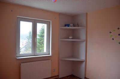 Predeal-3 camere,65 mp - Pret | Preturi Predeal-3 camere,65 mp