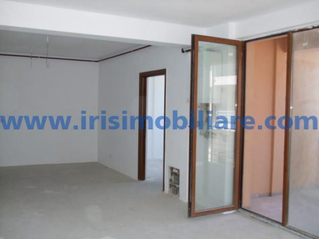 Vanzare apartament 2 camere - Pret | Preturi Vanzare apartament 2 camere