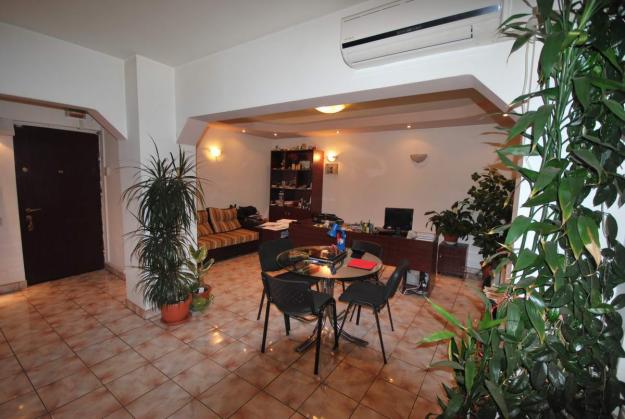 Vanzre 4 camere - Pret | Preturi Vanzre 4 camere