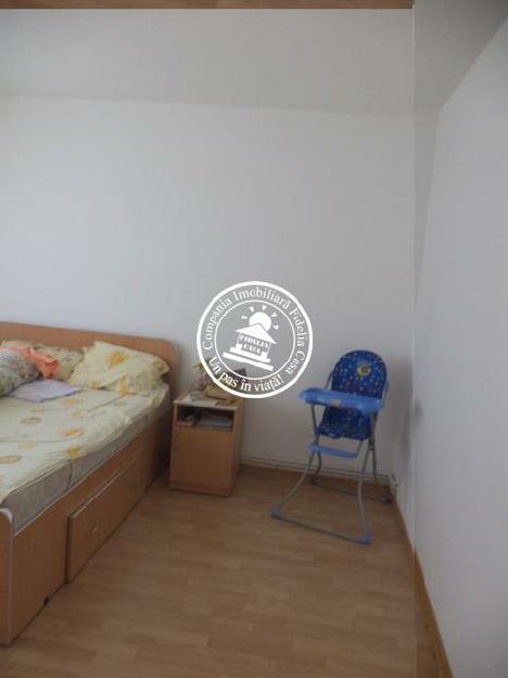Apartament 4 camere de vanzare Iasi Dacia - Pret | Preturi Apartament 4 camere de vanzare Iasi Dacia