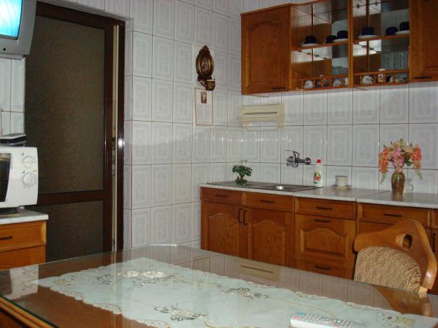 apartament 3 camere impecabil - Pret | Preturi apartament 3 camere impecabil