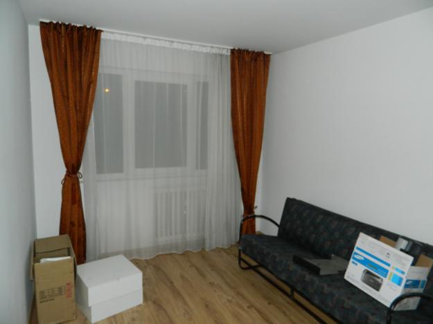 Vanzare apartament 4 camere cu aer conditionat - Pret | Preturi Vanzare apartament 4 camere cu aer conditionat