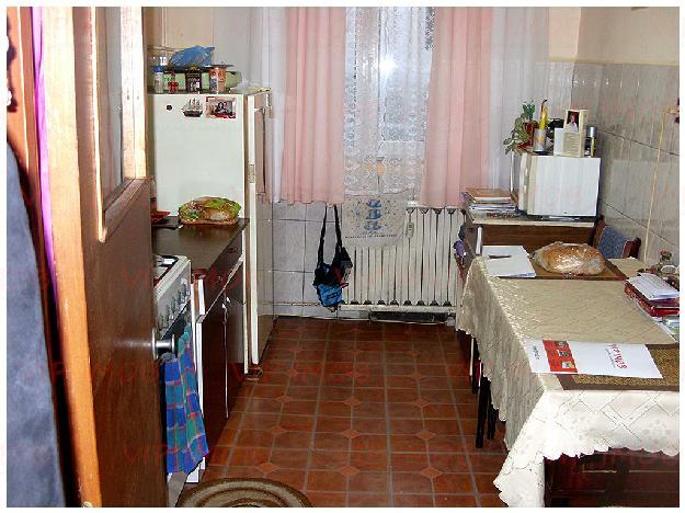 Judetean, 2 camere, decomandat - Pret | Preturi Judetean, 2 camere, decomandat