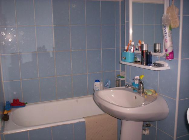 Vand apartament 2 camere - Pret | Preturi Vand apartament 2 camere