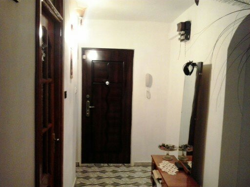 Apartament 4 camere - Pret | Preturi Apartament 4 camere