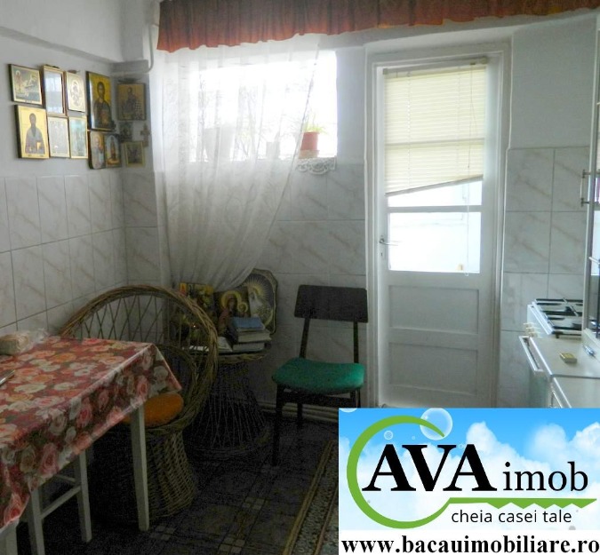 Bacau, vand apartament cu 3 camere decomandate pe Mioritei, - Pret | Preturi Bacau, vand apartament cu 3 camere decomandate pe Mioritei,