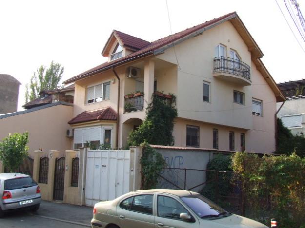 Vila (D+P+1+M), 400 mp, Calarasilor - Pret | Preturi Vila (D+P+1+M), 400 mp, Calarasilor