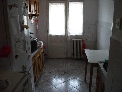 Apartament 4 camere - decomandat Cetate - Pret | Preturi Apartament 4 camere - decomandat Cetate