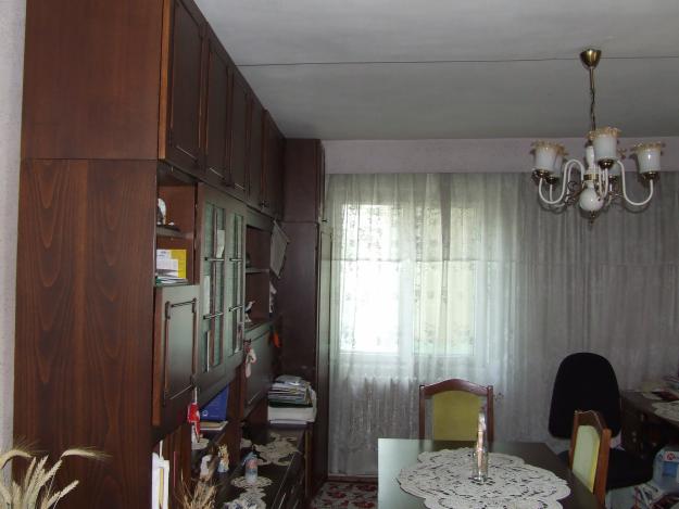 3 CAMERE zona CENTRALA IEFTIN!!! - Pret | Preturi 3 CAMERE zona CENTRALA IEFTIN!!!