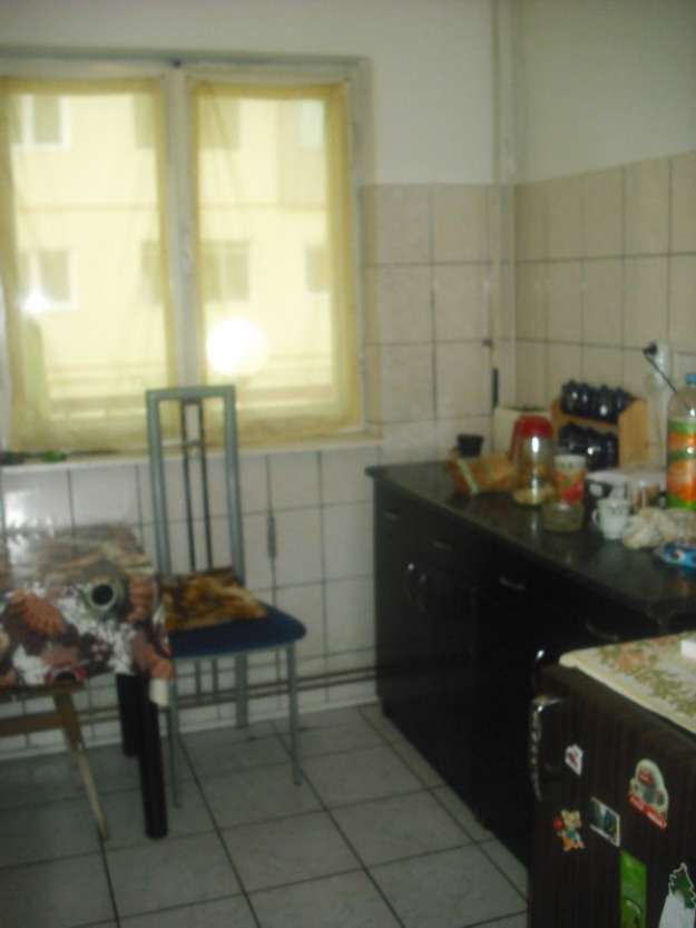 Apartament 2 camere decomandat - et. 1siretului- ciresica - Pret | Preturi Apartament 2 camere decomandat - et. 1siretului- ciresica