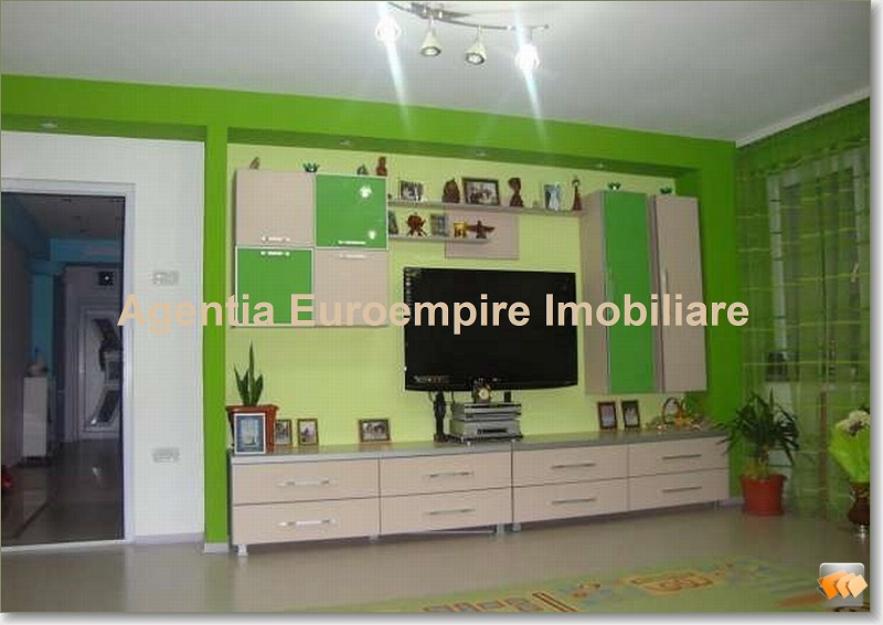 Inchiriez apartament 4 camere constanta - Pret | Preturi Inchiriez apartament 4 camere constanta