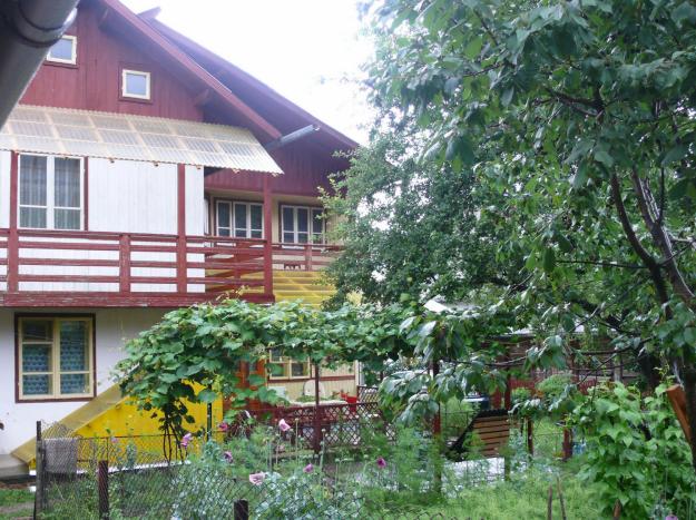Vand vila in Campulung Moldovenesc - sau schimb cu casa in Iasi - Pret | Preturi Vand vila in Campulung Moldovenesc - sau schimb cu casa in Iasi