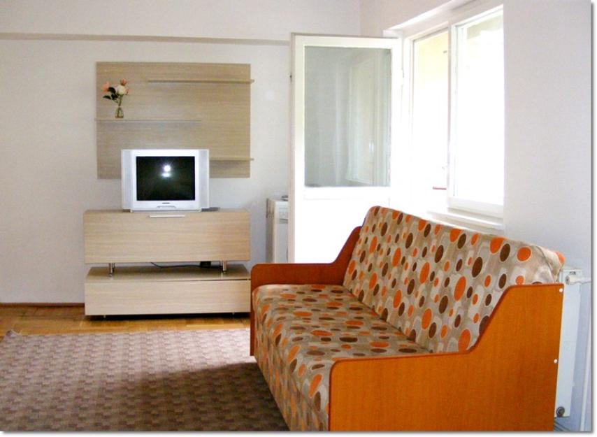 Racadau, 4 camere, confort 1, decomandat, etaj intermediar - 68.000 Euro - Pret | Preturi Racadau, 4 camere, confort 1, decomandat, etaj intermediar - 68.000 Euro