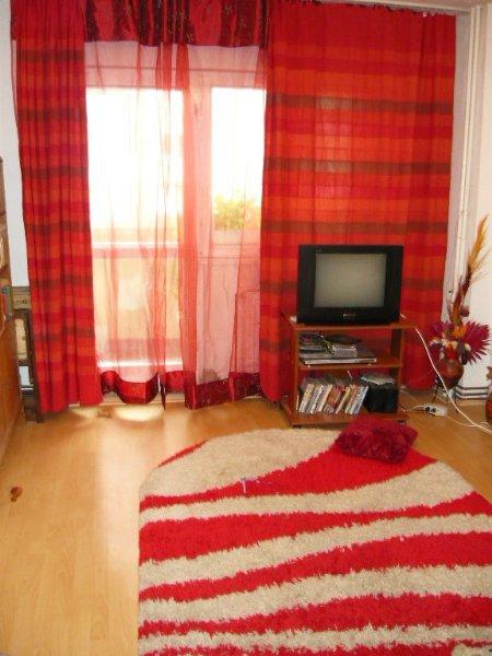 Apartament 4 camere Racadau - Pret | Preturi Apartament 4 camere Racadau