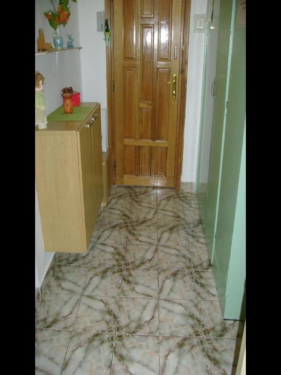 Apartament 3 camere zona Titan - Pret | Preturi Apartament 3 camere zona Titan