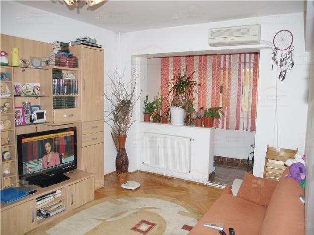 Apartament 3 camere Drumul Taberei - Favorit - Pret | Preturi Apartament 3 camere Drumul Taberei - Favorit