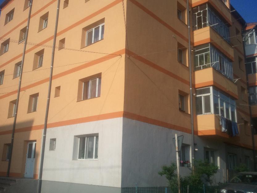 Apartament 3 camere Dorohoi - Pret | Preturi Apartament 3 camere Dorohoi