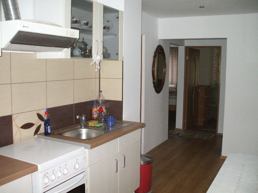 Apartament 4 camere decomandat - Pret | Preturi Apartament 4 camere decomandat