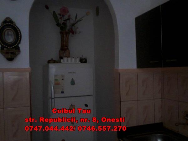 Apartament 2 camere in Onesti, zona de sus - Pret | Preturi Apartament 2 camere in Onesti, zona de sus