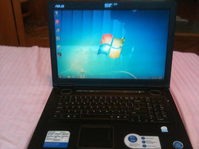 Laptop Asus PRO72Q-7S009 Dual-Core 2.0GHz 250GB 2048MB - Pret | Preturi Laptop Asus PRO72Q-7S009 Dual-Core 2.0GHz 250GB 2048MB