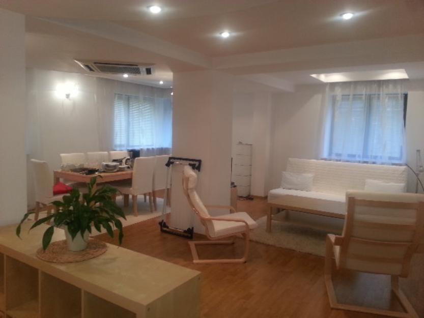 Apartament 2 camere lux in zona Universitate - Pret | Preturi Apartament 2 camere lux in zona Universitate