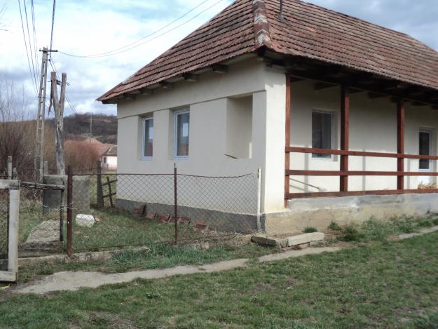 casa + teren - periferia zalaului - Pret | Preturi casa + teren - periferia zalaului