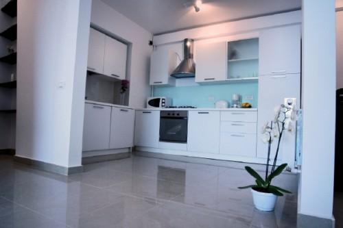 Apartament 3 camere lux Constanta - Pret | Preturi Apartament 3 camere lux Constanta