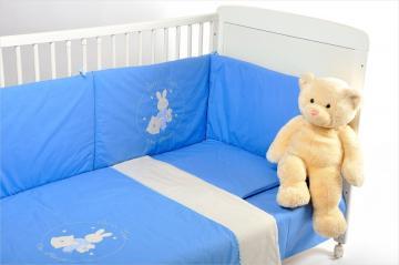 Lenjerie de pat pentru bebelusi BebeDeco Somn usor 4 piese V2 - Pret | Preturi Lenjerie de pat pentru bebelusi BebeDeco Somn usor 4 piese V2