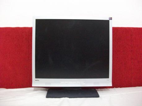 Vand Monitor LCD Benq 19'' impecabil - Pret | Preturi Vand Monitor LCD Benq 19'' impecabil