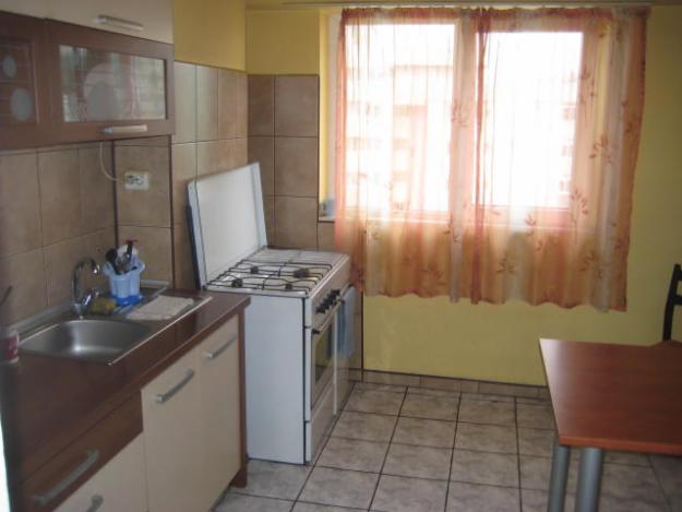 Apartament 3 camere - Titulescu - Pret | Preturi Apartament 3 camere - Titulescu