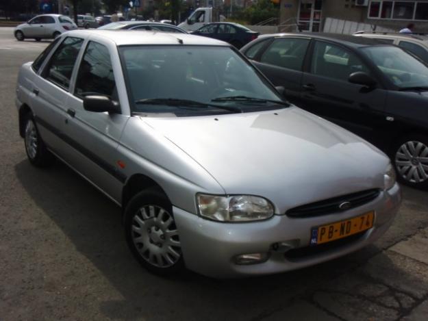 FORD Escort 1.6i 16V - Pret | Preturi FORD Escort 1.6i 16V