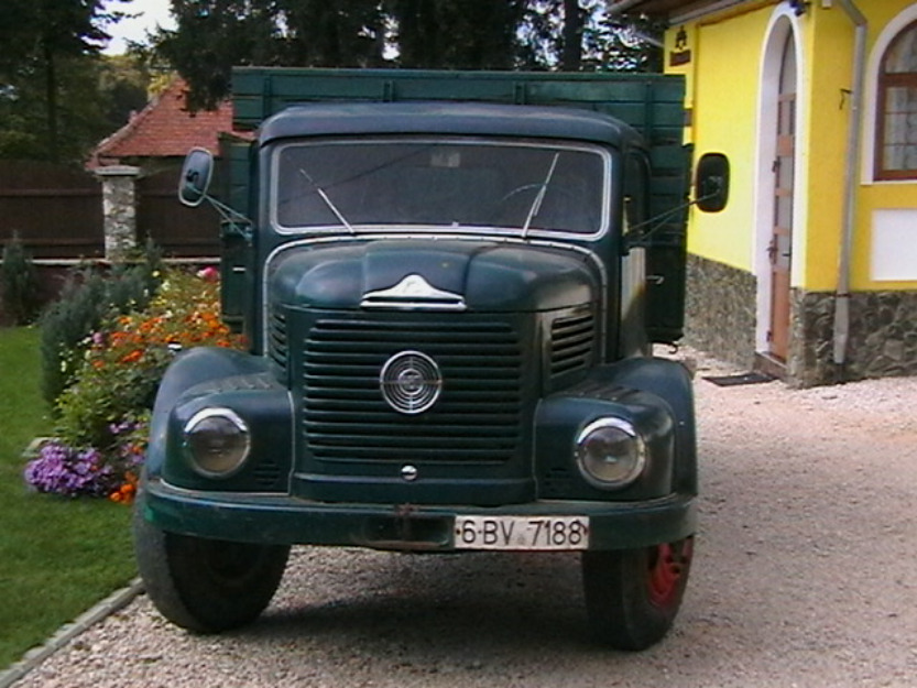 Vand camion de epoca diesel (fab.1957 ) - Pret | Preturi Vand camion de epoca diesel (fab.1957 )