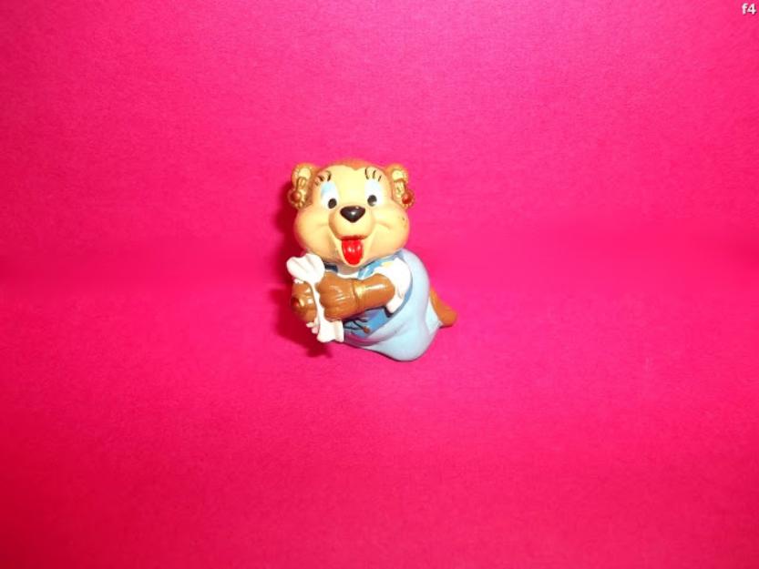 jucarii figurina ursulet din plastic de la ferrero - Pret | Preturi jucarii figurina ursulet din plastic de la ferrero