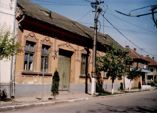 Vand aparetament la casa - Pret | Preturi Vand aparetament la casa