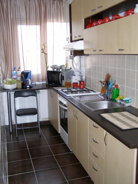 Apartament 2 camere schimb cu 3 camere - Pret | Preturi Apartament 2 camere schimb cu 3 camere