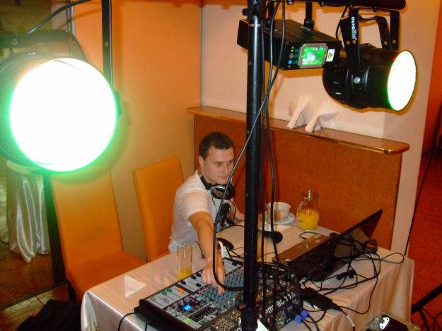 DJ nunta bucuresti ,sonorizare, DJ nunta, DJ botez, DJ petrecere, www.DJconu.ro! - Pret | Preturi DJ nunta bucuresti ,sonorizare, DJ nunta, DJ botez, DJ petrecere, www.DJconu.ro!