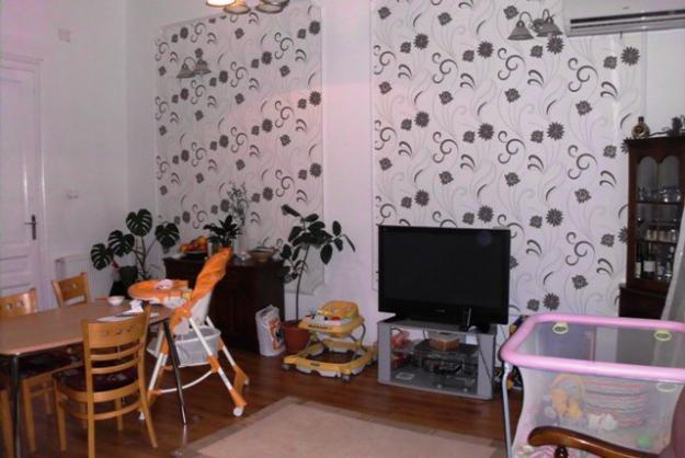 Vand/schimb apartament 4 camere str Republicii - Pret | Preturi Vand/schimb apartament 4 camere str Republicii