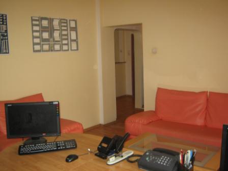 Inchiriez Apartament 3 camere Bl-Sincai - Pret | Preturi Inchiriez Apartament 3 camere Bl-Sincai