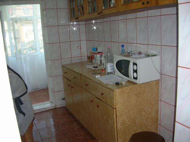 vand apartament 2 camere Mioveni - Pret | Preturi vand apartament 2 camere Mioveni