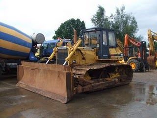 BULDOZER KOTATSU D65P-8 18.5 t buldozer de vanzare second hand - Pret | Preturi BULDOZER KOTATSU D65P-8 18.5 t buldozer de vanzare second hand