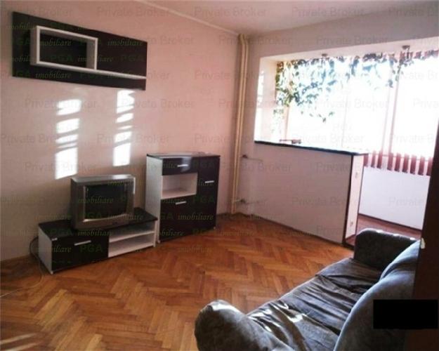 Vanzare 2 camere renovat etaj 5/10 Titan-Metrou - Pret | Preturi Vanzare 2 camere renovat etaj 5/10 Titan-Metrou