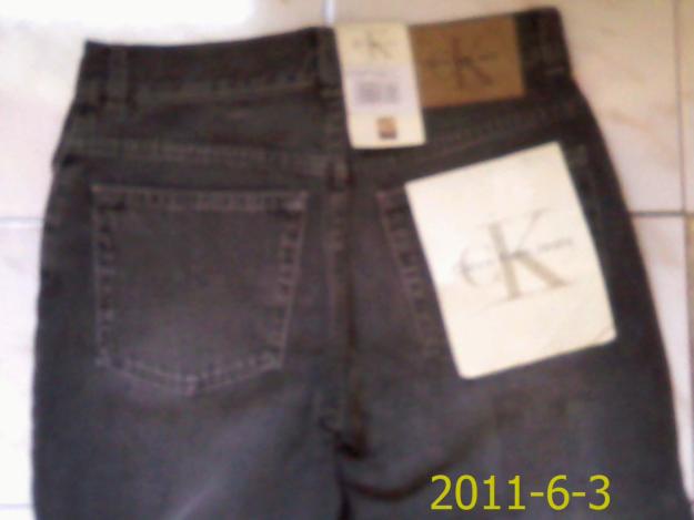 VAND JEANS ORIGINALI CALVIN KLINE - Pret | Preturi VAND JEANS ORIGINALI CALVIN KLINE