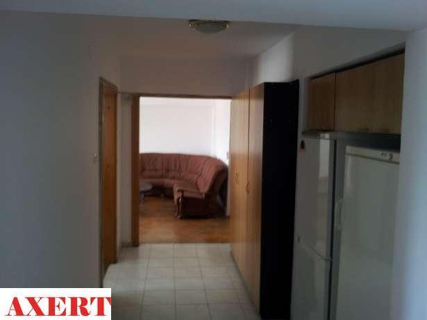 Apartament cu 3 camere de inchiriat in zona Decebal - Zvon Café - Pret | Preturi Apartament cu 3 camere de inchiriat in zona Decebal - Zvon Café