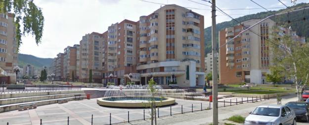 Racadau - Tampei, apartament decomandat cu 3 camere, etaj intermediar, 90 mp, vedere pe 3 - Pret | Preturi Racadau - Tampei, apartament decomandat cu 3 camere, etaj intermediar, 90 mp, vedere pe 3