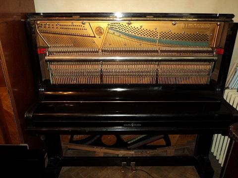 Vand pianina C.Bechstein an 1890 - stare buna - transport inclus - Pret | Preturi Vand pianina C.Bechstein an 1890 - stare buna - transport inclus